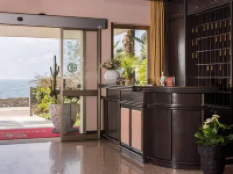 Hotel Drago by Double Hospitality Hotels in Brenzone sul Garda