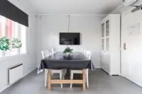 Varamon Vandrarhem Hotels in Motala