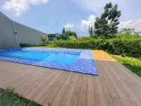 Armada Resort Puncak Hotels in North Tugu
