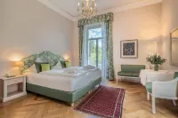 Hotel Adria Hotels in Merano