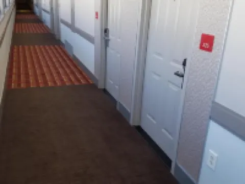 Commack Inn Hotels in Commack