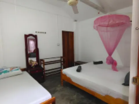 科斯特爾斯阿魯幹姆貝 阿魯加姆灣附近的飯店