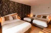 Logis Hôtel Centrotel et Spa Bulles d'Allier Hotels in Saint-Bonnet-de-Four