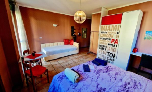 Bernina Station Center Apartment - Tirano - Housity