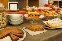 Hotel Romanda - breakfast