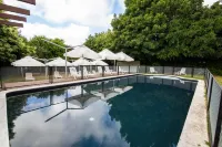 Hotel Inti Kuyen Plaza - Pool
