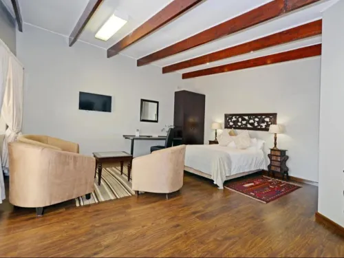 Oaklands Inn and Conference Centre - سبا