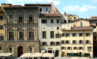 La Casa Del Garbo - Luxury Rooms & Suite