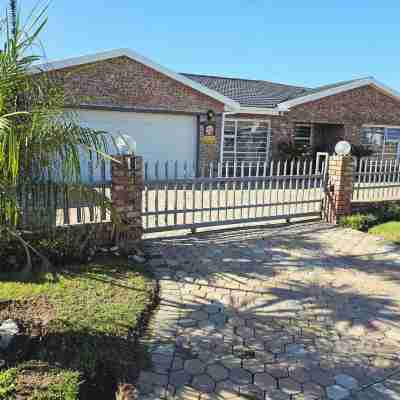 Menza Self-Catering in George, South Africa- Your Home-Away-from Home Hotel Exterior