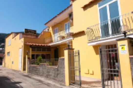 Albergo Macrì Hotels in 