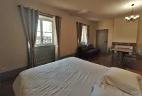 La Maison Verneuil فنادق في Saint-Aubin-en-Charollais