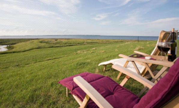 Anker's Hörn - Hotel & Restaurant auf der Hallig Langeness - Housity