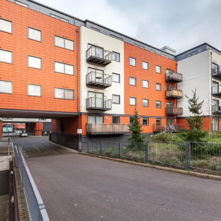 Roomspace Serviced Apartments - Capitol Square