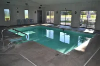 Sky Lodge Inn & Suites - Delavan Hotels in Delavan