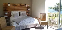 Logis Hotel du Lac Hotels in Neuvic