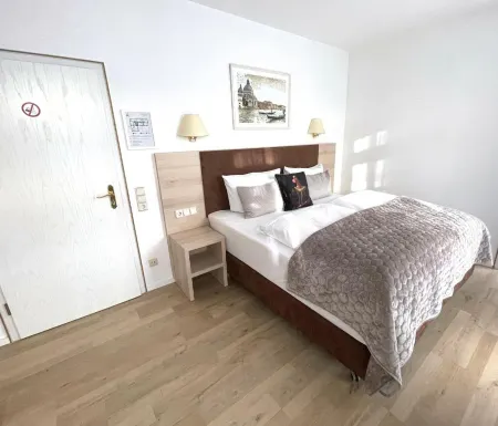 Das Hotel Krone Отели рядом с достопримечательностью «Chateau Royal»