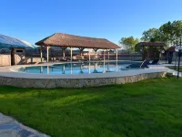 Dachas Cove Hotel - Pools