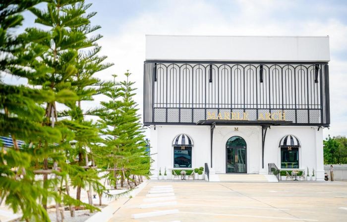 Marble Arch De Loei Hotel