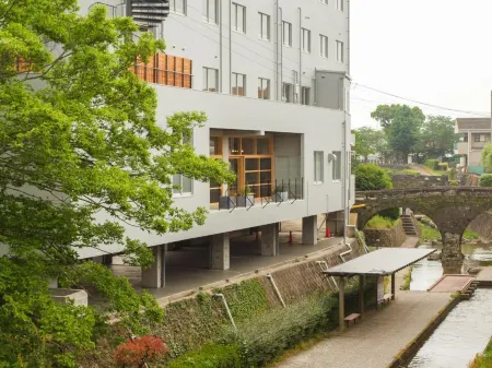 Hike Отели рядом с достопримечательностью «一本楠»