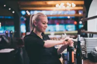 Original Sokos Hotel Lakeus - bar