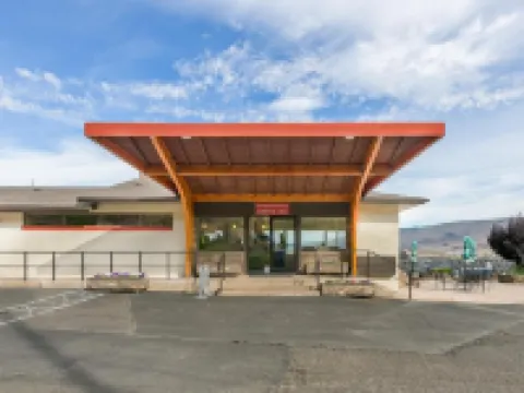 Celilo Inn Hotels in The Dalles