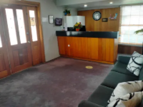 沙堆動力旅館
