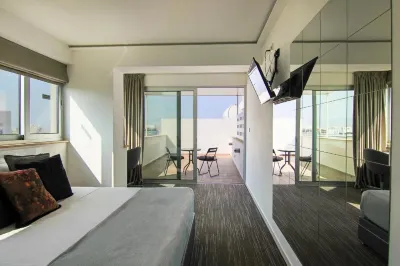 Phaedrus Living: Luxury Suite Nicosia 503 Отели рядом с достопримечательностью «GSP Stadium»