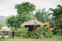 Phuruarounmai Organic Living Resort Hotels near Phu Ruea National Park