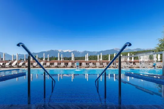 卡塔裏諾水療酒店