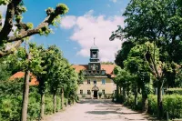 Villa Sorgenfrei und Restaurant Atelier Sanssouci Hotels in Radebeul