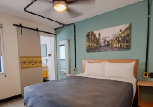 โรงแรม เอสกาลา โคโลเนีย โรมา โรงแรมใน