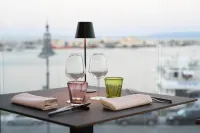Petit Hotel