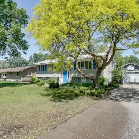 Pet-Friendly Minneapolis Apt Near Shops and Dining!