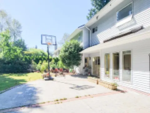 Ocean Park B&B Hotels in Surrey