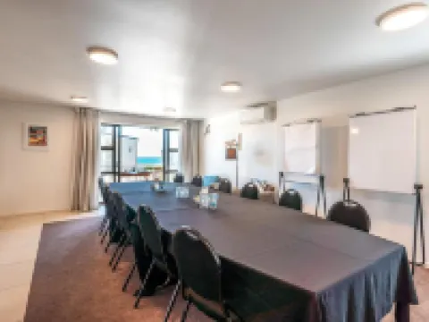 Onetangi Beach Apartments Hotels in Waiheke Island