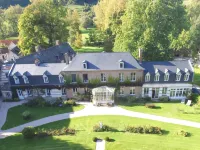 Château d'Harcelaines Hotels in Maisnières