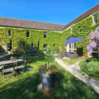 La Côte Monsieur (La Ferme du Cerf Bleu) Hotel Exterior