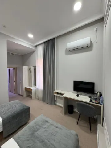 Emin hotel のホテル