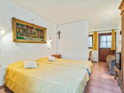 Elckerlyck Inn Hotel