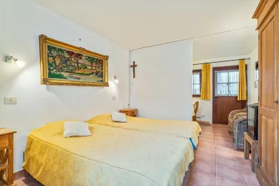 Elckerlyck Inn Hotel โรงแรมใน