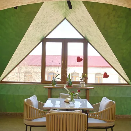 Passage Hotel Restaurant