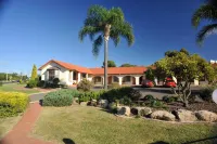 McNevins Warwick Motel Hotels in Warwick