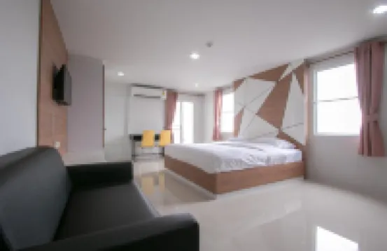 The Seasons Hotels in Lam Luk Ka