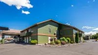 RiverTree Inn Hotels in Clarkston