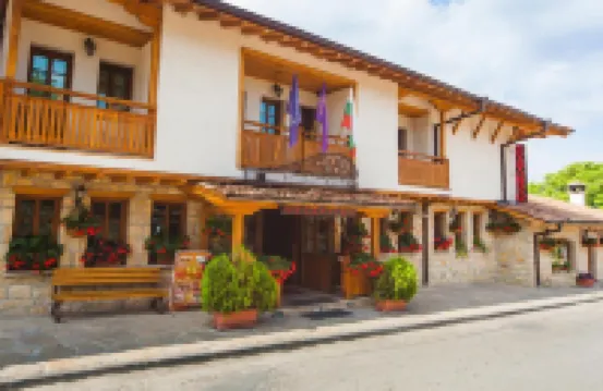 Sevastokrator Relax & Congress Hotel a 