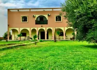 Guest House Qodwa Hotels in Srayeri