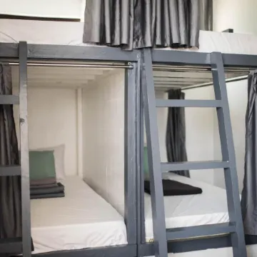 Avisala Hostel Coron