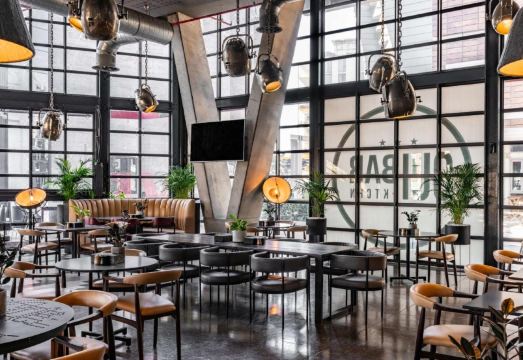 4. 래디슨 레드 호..