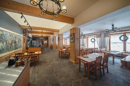 Zajazd Górski Kuźnice Отели рядом с достопримечательностью «Велька Крокев»