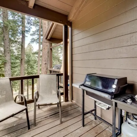 1 Mi to Northstar Skiing: Cozy Mtn Condo